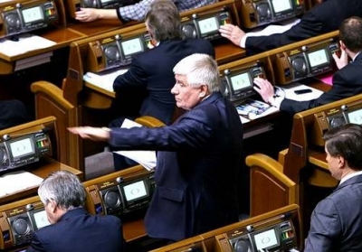 Депутати залишили собі пільги, банки знизили депозити, МВФ поміняв свого представника в Україні