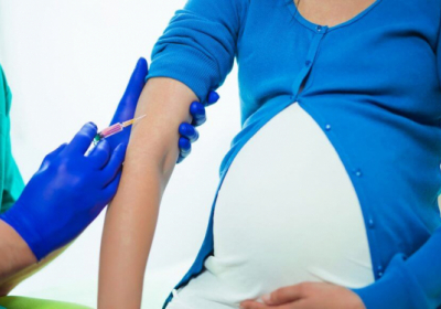 У МОЗ назвали вакцини від короновірусу для вагітних 