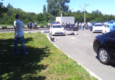 В мережі з'явилось відео, як терористи розстріляли патруль ДАІ в Донецьку