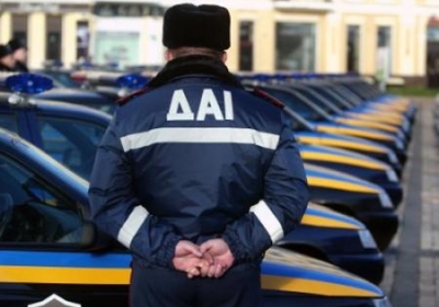 В Киеве неизвестные из автоматов обстреляли пост ГАИ