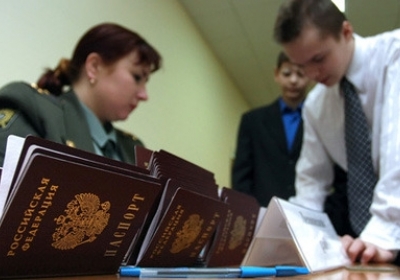 МИД предлагает впускать россиян в Украину только по заграничным паспортам