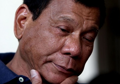 Президент Філіппін обіцяє піти у відставку, якщо йому доведуть існування бога