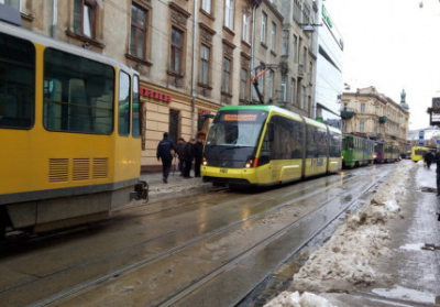 Невакцинированные не смогут пользоваться пригородным транспортом во Львовской области