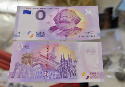 В Германии уже продано 100 тыс сувенирных евро номиналом 0 евро с портретом Маркса