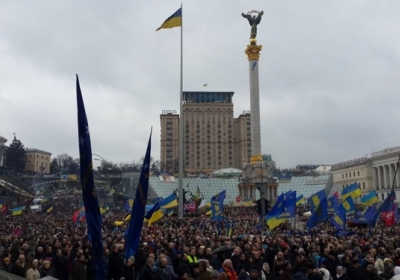 Майдан начинает мирную акцию протеста 