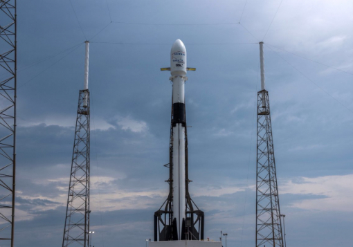 SpaceX запустила Falcon 9 з комунікаційним супутником, - ВІДЕО
