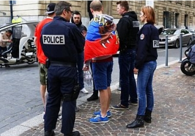 Трех российских фанатов во Франции приговорили к тюремным срокам, - AFP