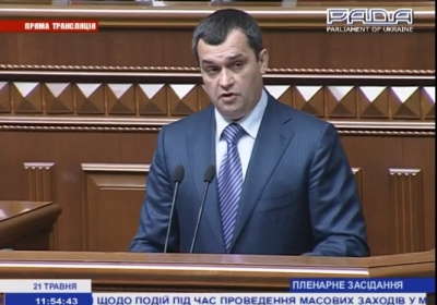 Захарченко каже, що БТР з морквиною за його наказом їхав у райвідділ