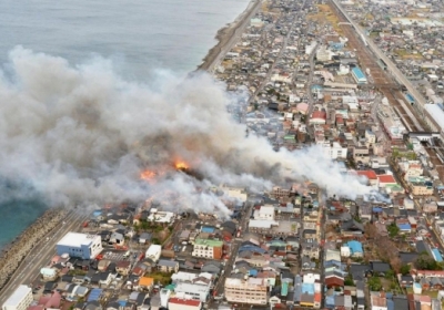 В Японии масштабный пожар: горит более 140 домов, - ВИДЕО