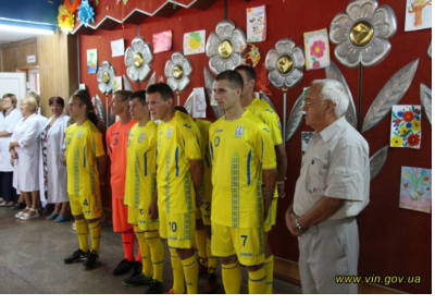 Украинские футболисты победили в международном турнире для людей с инвалидностью