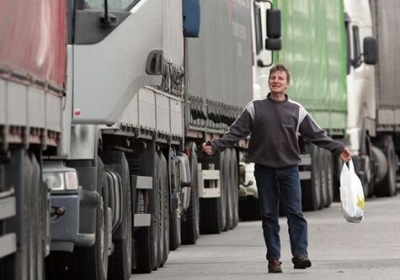 Чотири КПП на польсько-українському кордоні заблоковано: понад 5000 вантажівок в черзі