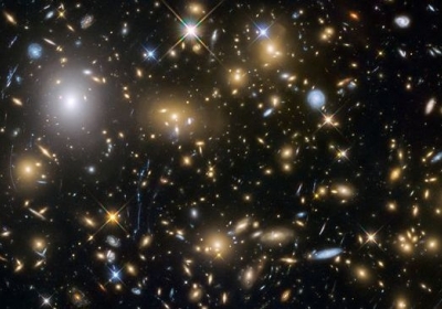 Всего ученые нашли больше 250 новых галактик. Фото: Nasa
