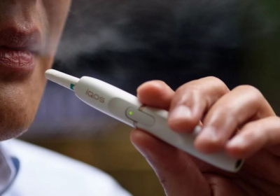 Центр протидії дезінформації спростував фейки про заборону електронних сигарет в громадських місцях
