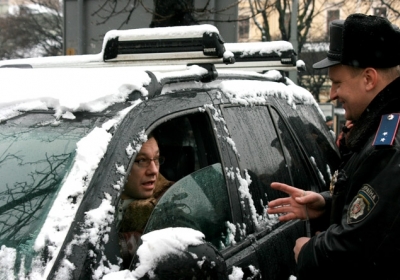 Міліція допомагає приїжджим учасникам мітингів з паркуванням - МВС