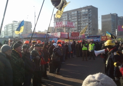 У гості до Януковича: міліція, ДАІ, та КАМАЗи