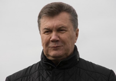 Янукович з Росії закликає проводити референдум в кожній області України