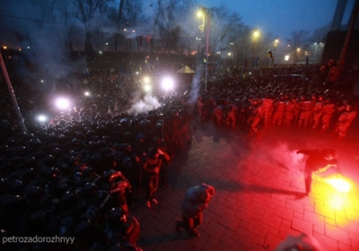 Колона мітингувальників у Києві рушить на пікет уряду о 8 ранку