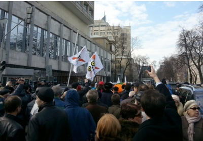 Опозиція з регіонів не може потрапити на мітинг в Києві