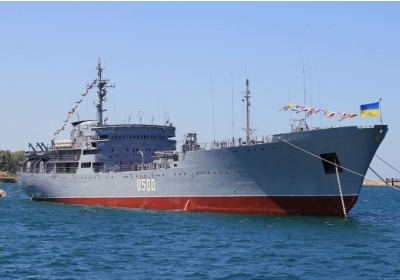 В Одесі горіло судно ВМС 