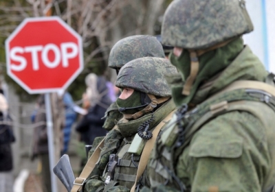 Звідки зброя у «місцевої самооборони Криму»