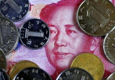 Долар знижується до ієни на тлі втечі від ризику, зростає в парі з євро