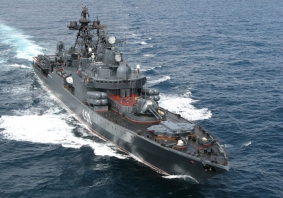 Російський військовий корабель та субмарина вторглися в економічну зону Латвії