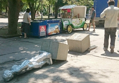 В окупованому Севастополі повалили пам'ятник маленькому Леніну