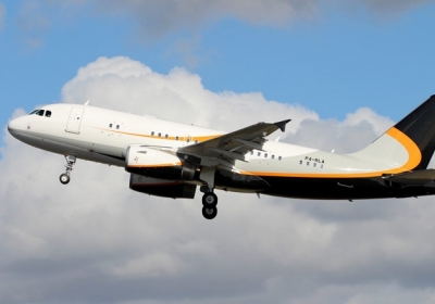 Літак Ахметова вилетів з Донецька і приземляється у Лондоні