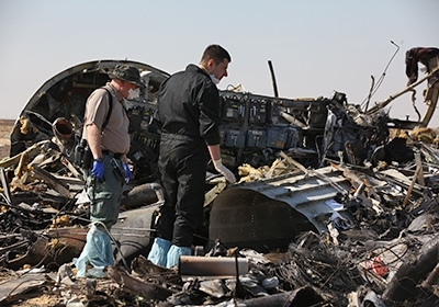 Наиболее вероятная причина аварии российского самолета - взрыв на борту