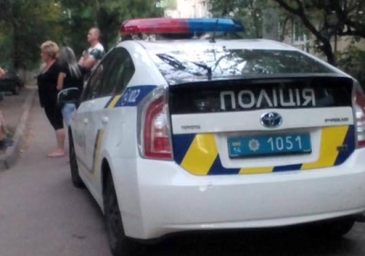 Во Львове патрульного задержано при попытке дать взятку другому полицейскому