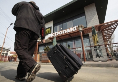 Крим залишиться без Хеппі Мілу: McDonald's закриває всі заклади на півострові, - фото