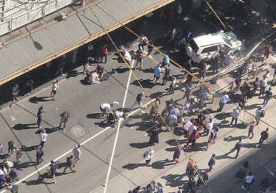 В Мельбурне автомобиль врезался в пешеходов: 18 пострадавших