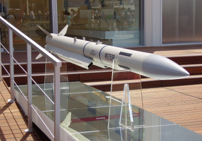 Україна досі не отримала далекобійні ракети для західних винищувачів – Defense Express