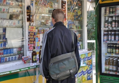 Киевсовет запретил продажу любого алкоголя в киосках