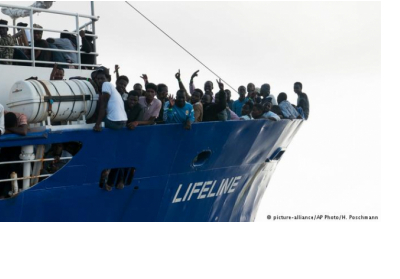 Італія врятувала понад 100 мігрантів і повернула їх до Лівії