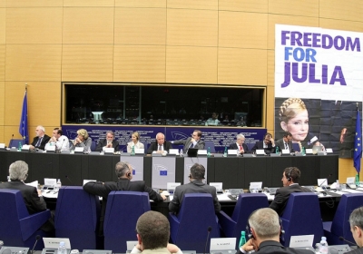 Європарламент вимагає звільнення Тимошенко і Луценка