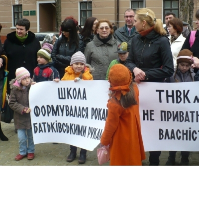 В Україні закрили понад 700 українських шкіл
