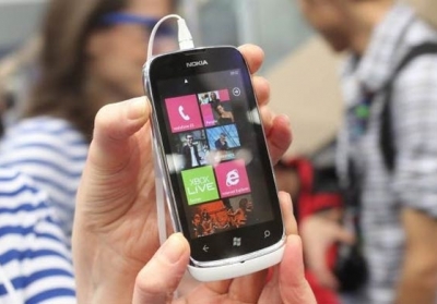 Nokia Lumia 610. Фото: imageshack.us