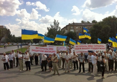 У Донецьку мітингували на підтримку міліціонерів (фото)