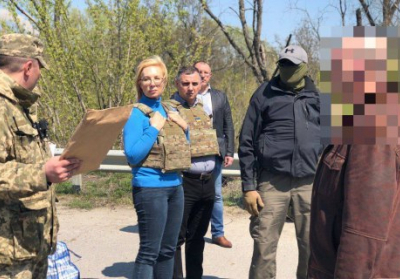 Украина забрала с ОРЛО еще 60 заключенных