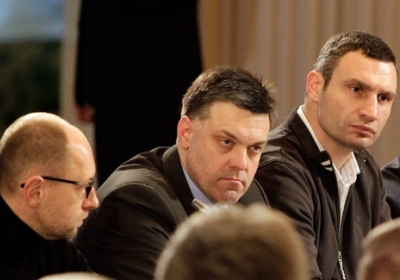 Янукович пошел к оппозиции договариваться о совместном голосовании за закон о декриминализации