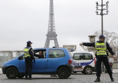 У Парижі заборонили старі авто, щоб покращити якість повітря