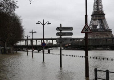 З передмістя Парижа через розлив Сени евакуювали майже півтори тисячі осіб