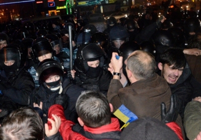 ЕС призывает украинцев не прибегать к насилию (видео)ца