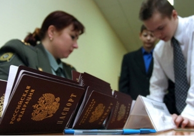 росія вилучає паспорти високопосадовців, щоб зупинити дезертирство – FT