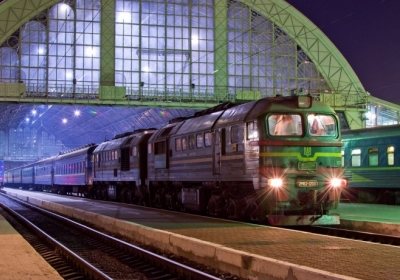 Міліціонери затримують потяги, які їдуть в Київ