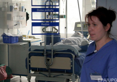 У Польщі вирішили спростити працевлаштування медсестер з України