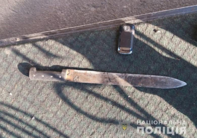 На Русановке в Киеве мужчина с мачете бросался на прохожих