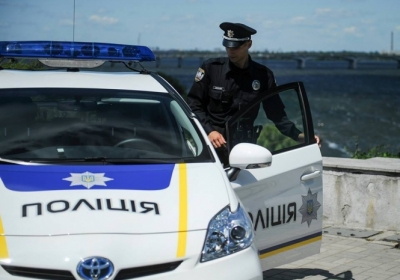Патрульна поліція пропонує платний супровід російських фур на території України
