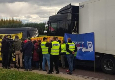 Черги вантажівок на кордоні. Польські перевізники продовжують протестувати